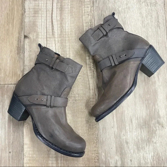 RAG & BONE HARPER MOTO LEATHER BOOT - Picture 2 of 14